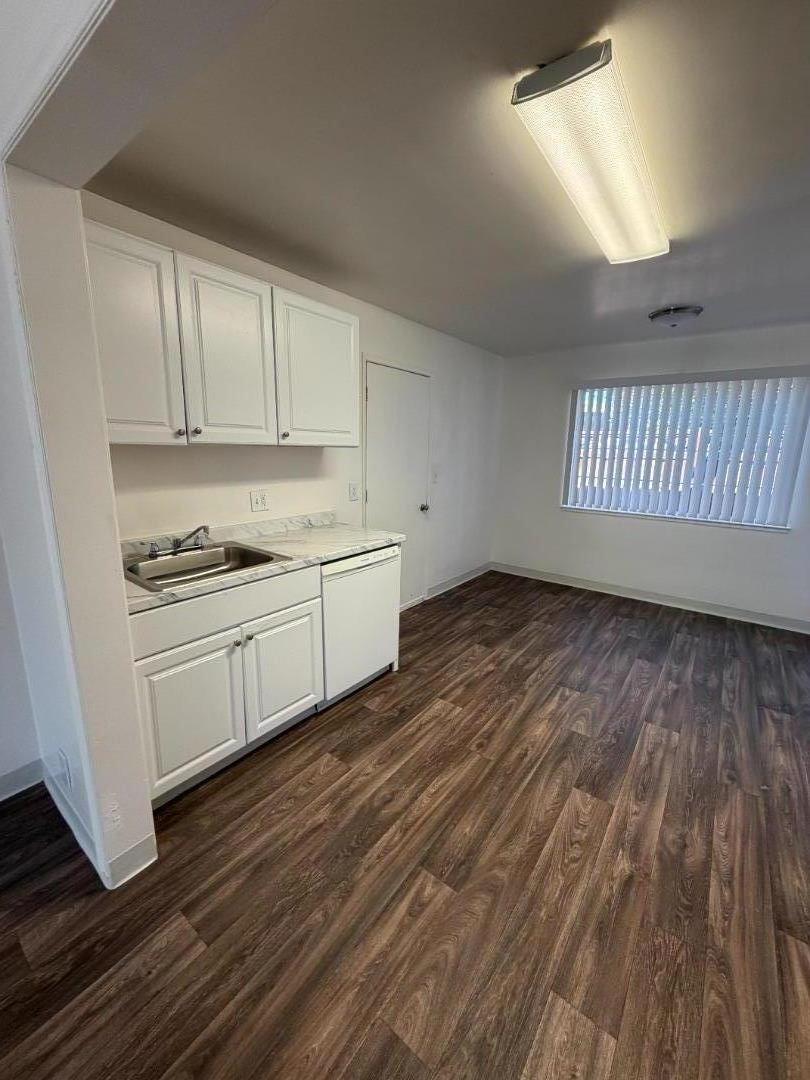 Detail Gallery Image 7 of 15 For 1807 Woodland Ave, East Palo Alto,  CA 94303 - – Beds | – Baths