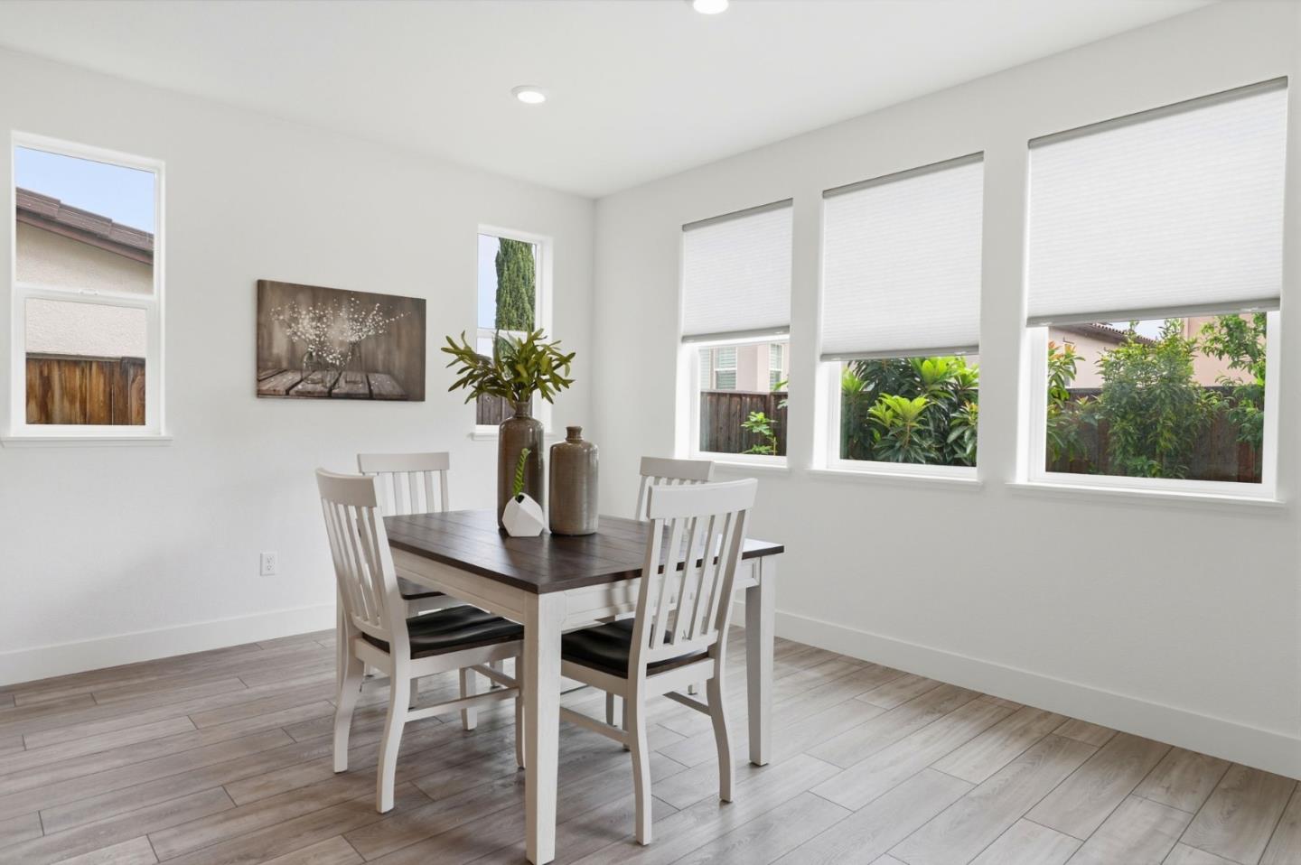 Detail Gallery Image 15 of 45 For 7060 Spumante Way, Gilroy,  CA 95020 - 4 Beds | 3 Baths