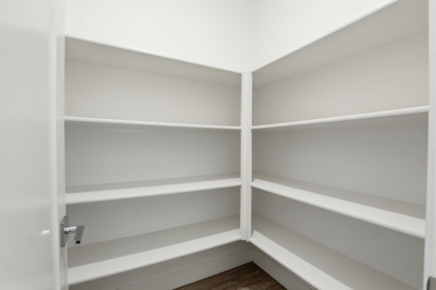 Detail Gallery Image 21 of 45 For 7060 Spumante Way, Gilroy,  CA 95020 - 4 Beds | 3 Baths