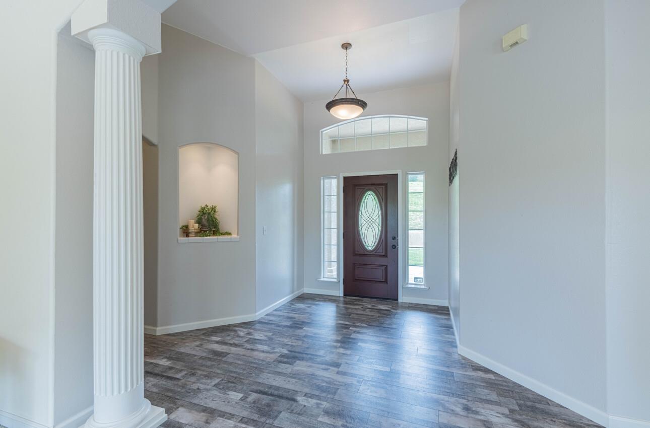 Detail Gallery Image 14 of 68 For 115 Emerald Way, San Juan Bautista,  CA 95045 - 4 Beds | 3 Baths