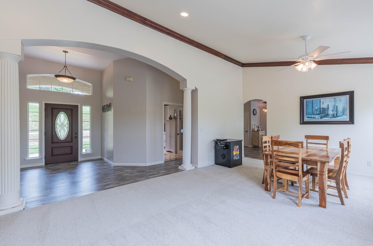 Detail Gallery Image 15 of 68 For 115 Emerald Way, San Juan Bautista,  CA 95045 - 4 Beds | 3 Baths