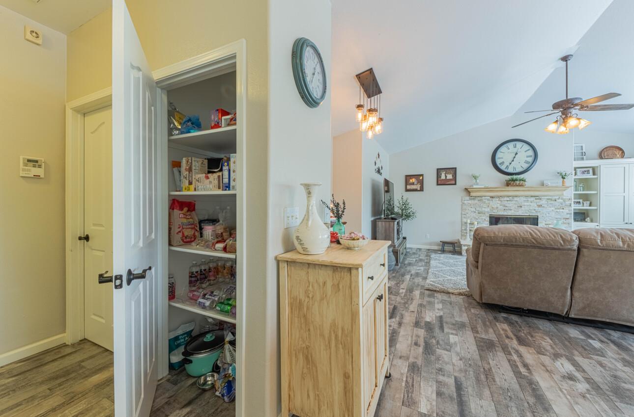 Detail Gallery Image 26 of 68 For 115 Emerald Way, San Juan Bautista,  CA 95045 - 4 Beds | 3 Baths