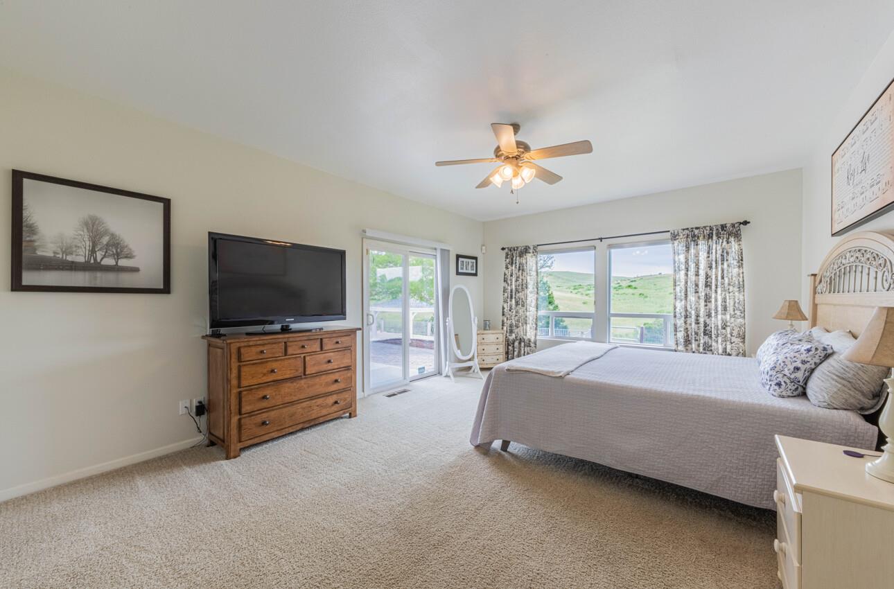 Detail Gallery Image 31 of 68 For 115 Emerald Way, San Juan Bautista,  CA 95045 - 4 Beds | 3 Baths