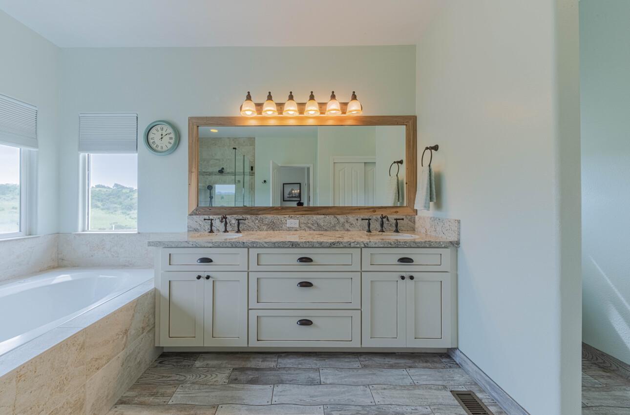 Detail Gallery Image 36 of 68 For 115 Emerald Way, San Juan Bautista,  CA 95045 - 4 Beds | 3 Baths