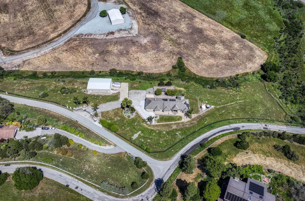 Detail Gallery Image 9 of 68 For 115 Emerald Way, San Juan Bautista,  CA 95045 - 4 Beds | 3 Baths