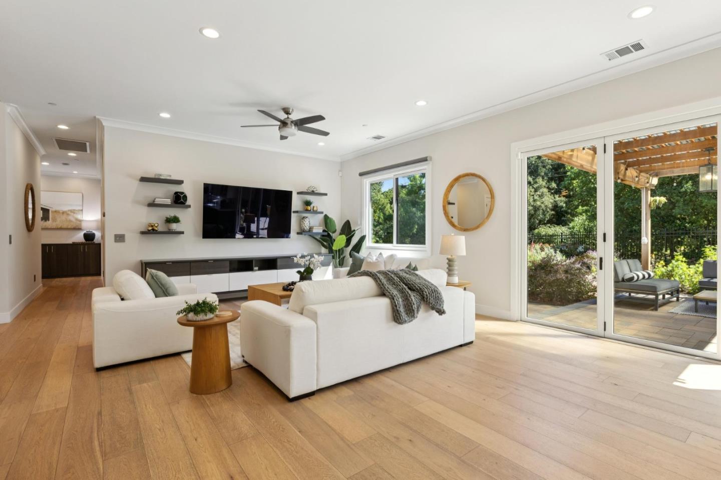 Detail Gallery Image 10 of 36 For 12534 Brookglen Dr, Saratoga,  CA 95070 - 5 Beds | 4/1 Baths