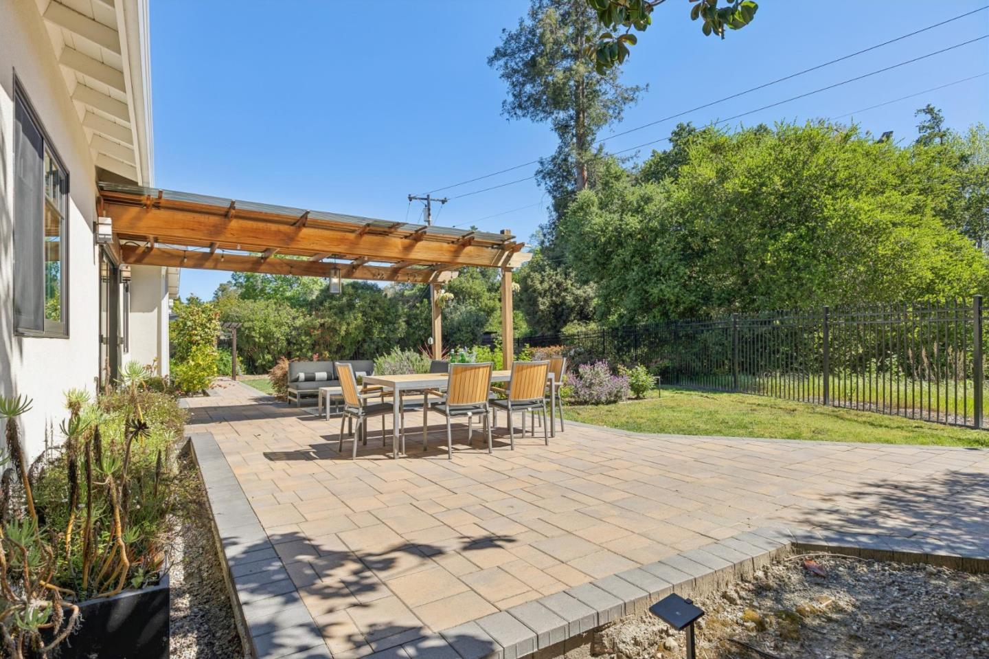 Detail Gallery Image 28 of 36 For 12534 Brookglen Dr, Saratoga,  CA 95070 - 5 Beds | 4/1 Baths