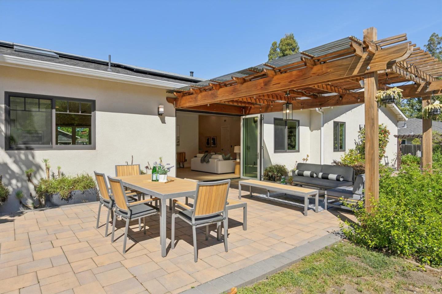 Detail Gallery Image 29 of 36 For 12534 Brookglen Dr, Saratoga,  CA 95070 - 5 Beds | 4/1 Baths