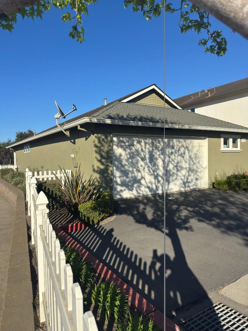 Detail Gallery Image 2 of 2 For 12500 Rogge Village Way, Salinas,  CA 93906 - 3 Beds | 1 Baths