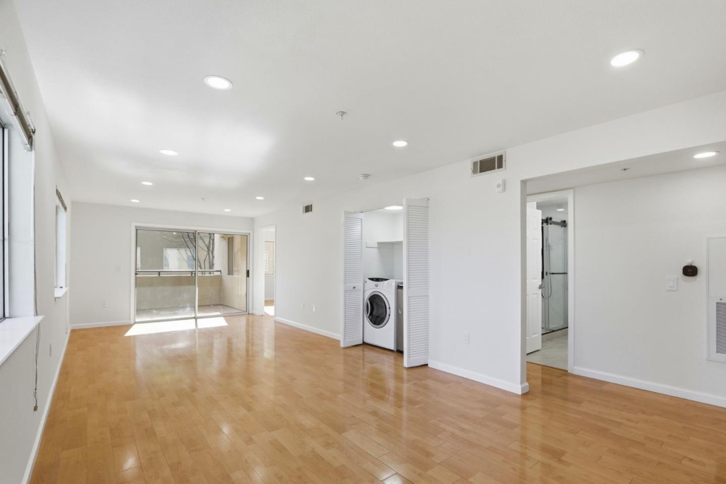 Detail Gallery Image 13 of 57 For 112 Morning Star Dr, San Jose,  CA 95131 - 2 Beds | 2 Baths