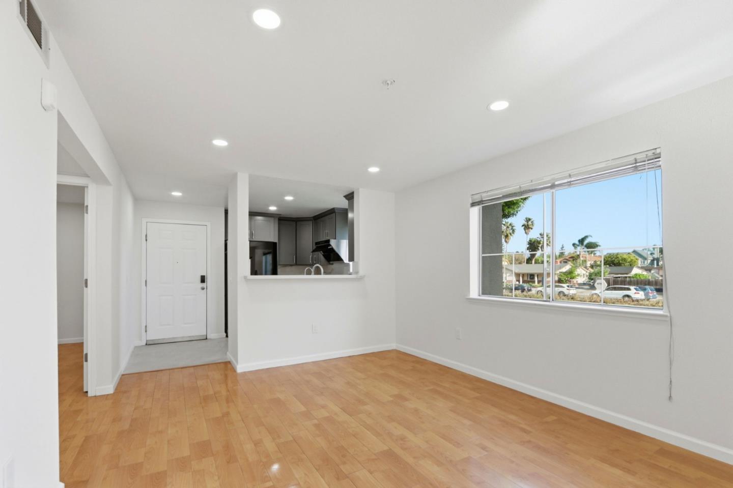 Detail Gallery Image 18 of 57 For 112 Morning Star Dr, San Jose,  CA 95131 - 2 Beds | 2 Baths