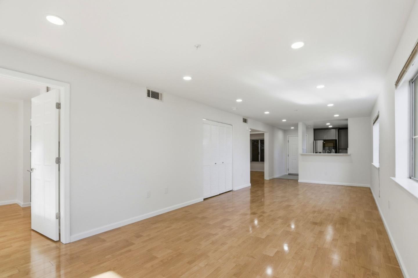 Detail Gallery Image 20 of 57 For 112 Morning Star Dr, San Jose,  CA 95131 - 2 Beds | 2 Baths