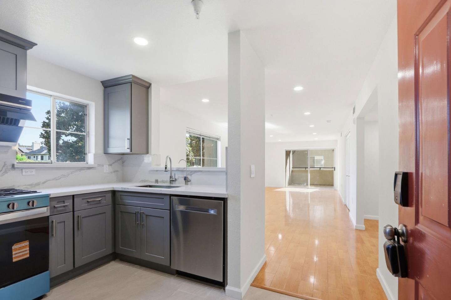 Detail Gallery Image 25 of 57 For 112 Morning Star Dr, San Jose,  CA 95131 - 2 Beds | 2 Baths