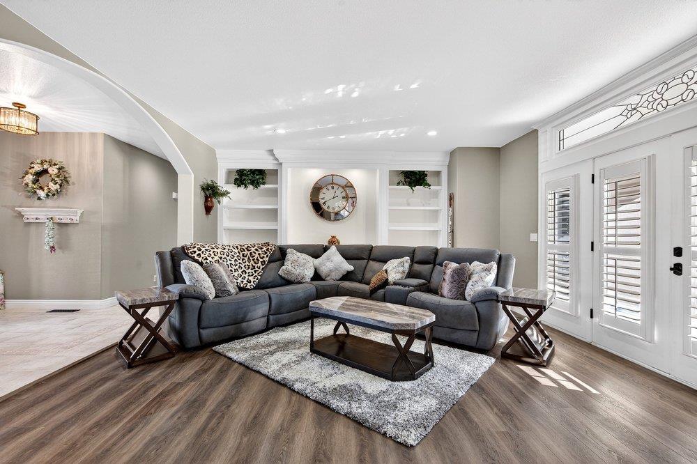 Detail Gallery Image 11 of 50 For 160 Dan Dr, Hollister,  CA 95023 - 4 Beds | 3/1 Baths