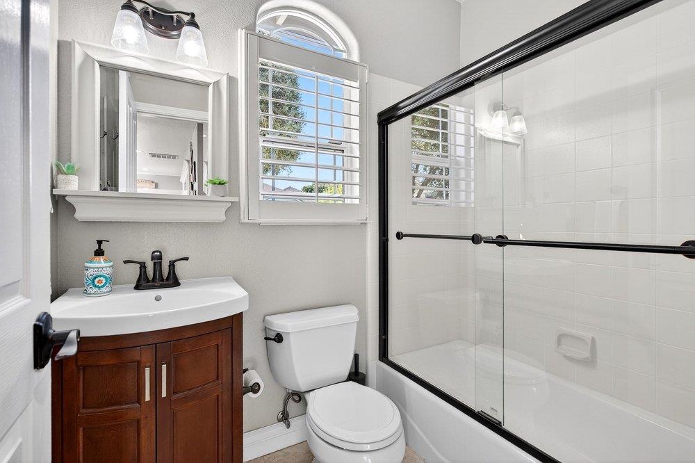 Detail Gallery Image 50 of 50 For 160 Dan Dr, Hollister,  CA 95023 - 4 Beds | 3/1 Baths