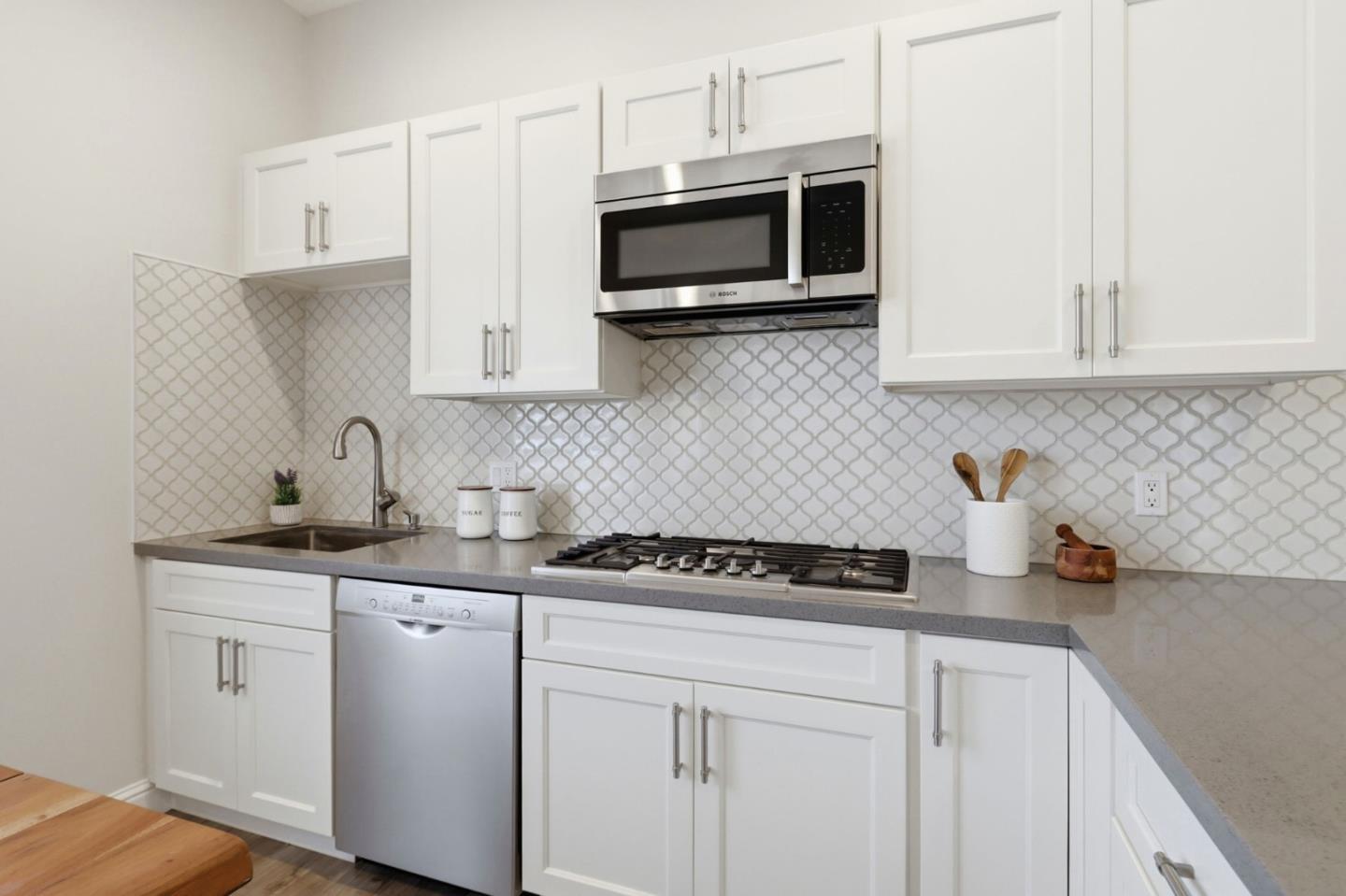 Detail Gallery Image 12 of 50 For 1192 Alviso St, Santa Clara,  CA 95050 - 3 Beds | 2/1 Baths