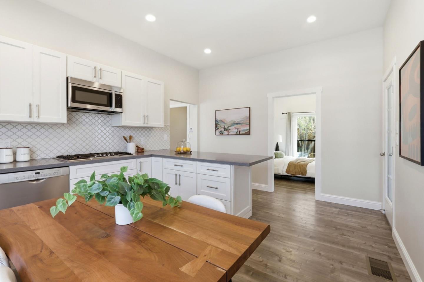 Detail Gallery Image 15 of 50 For 1192 Alviso St, Santa Clara,  CA 95050 - 3 Beds | 2/1 Baths