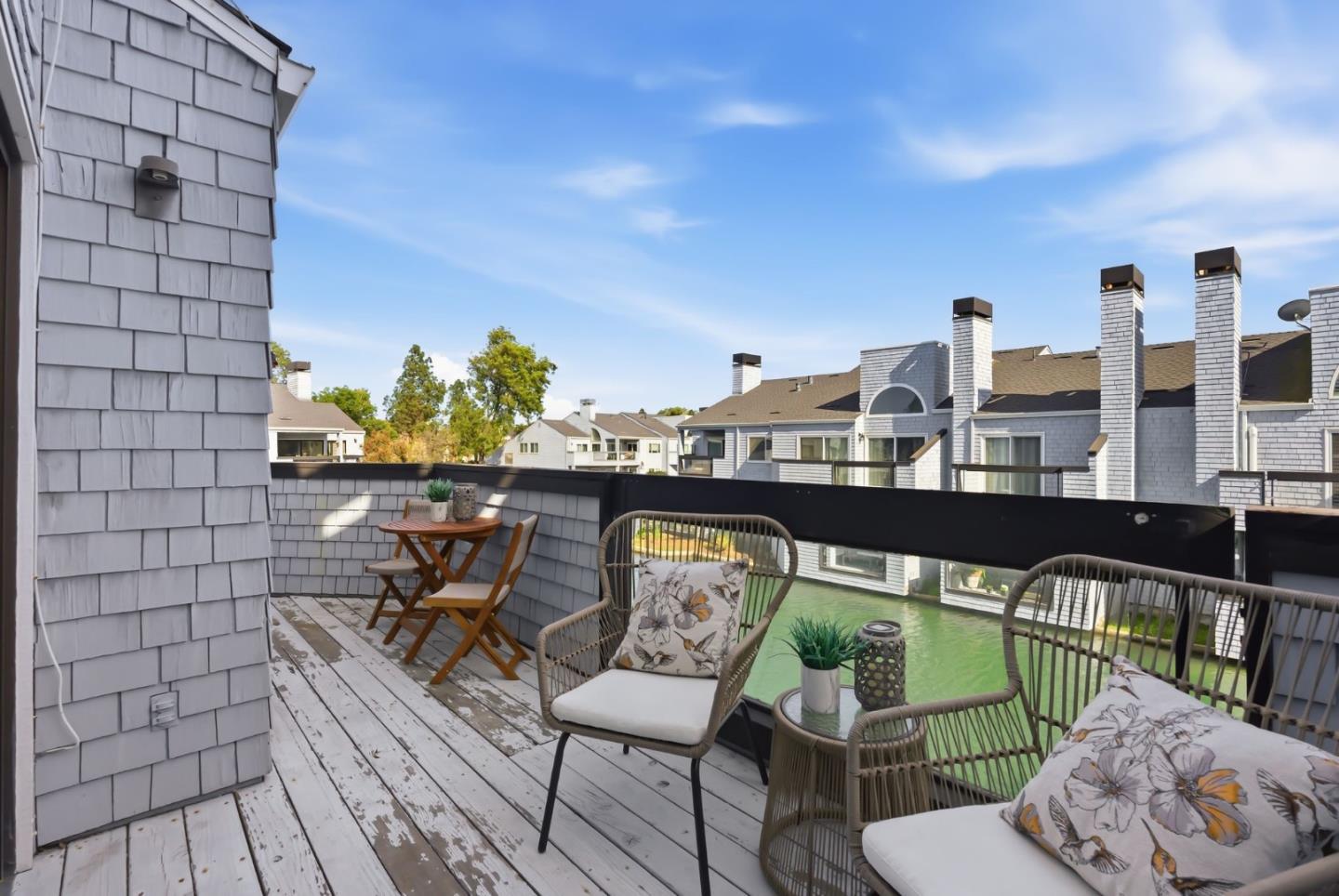 Detail Gallery Image 13 of 24 For 72 Cape Hatteras Ct, Redwood City,  CA 94065 - 2 Beds | 1 Baths