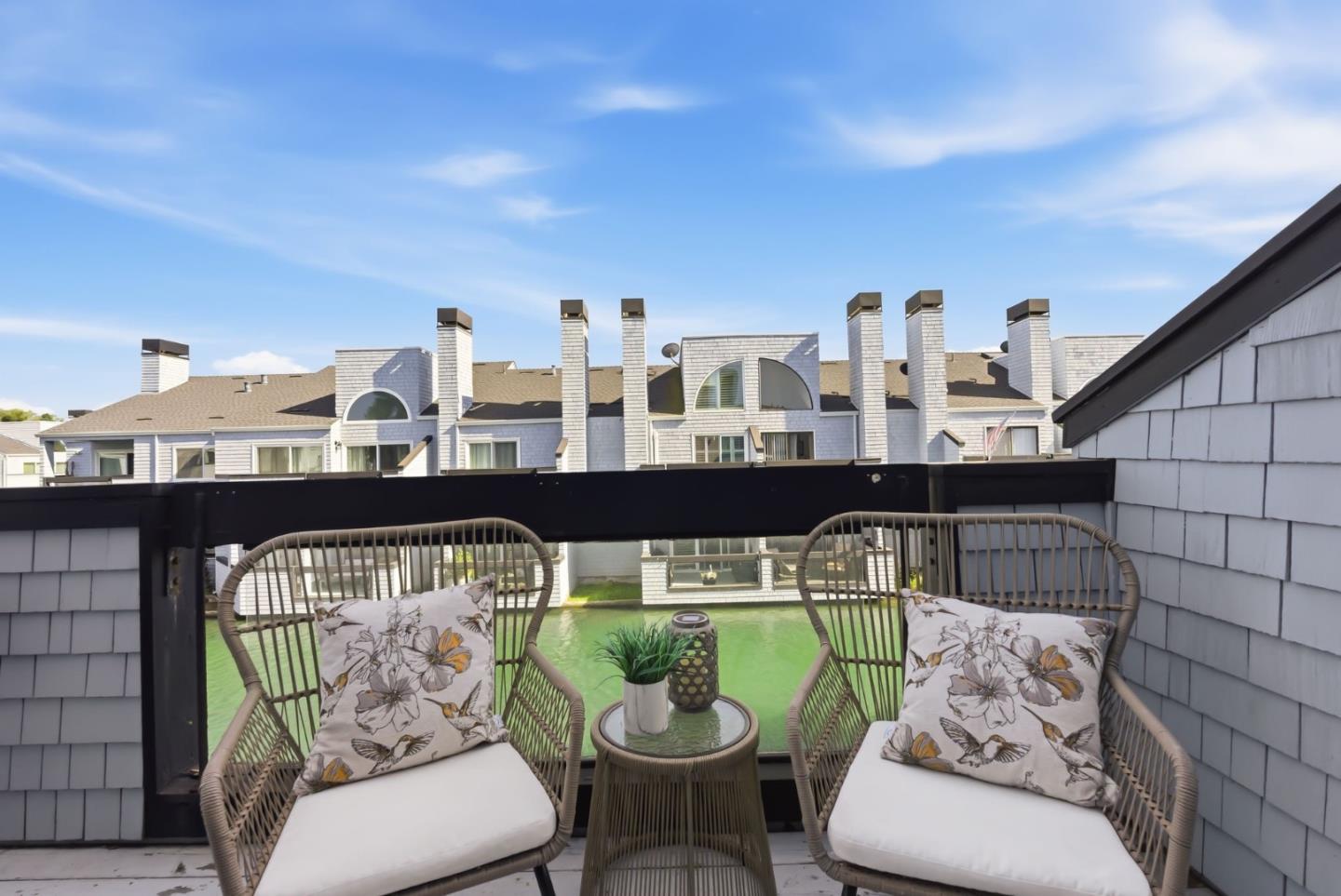 Detail Gallery Image 15 of 24 For 72 Cape Hatteras Ct, Redwood City,  CA 94065 - 2 Beds | 1 Baths