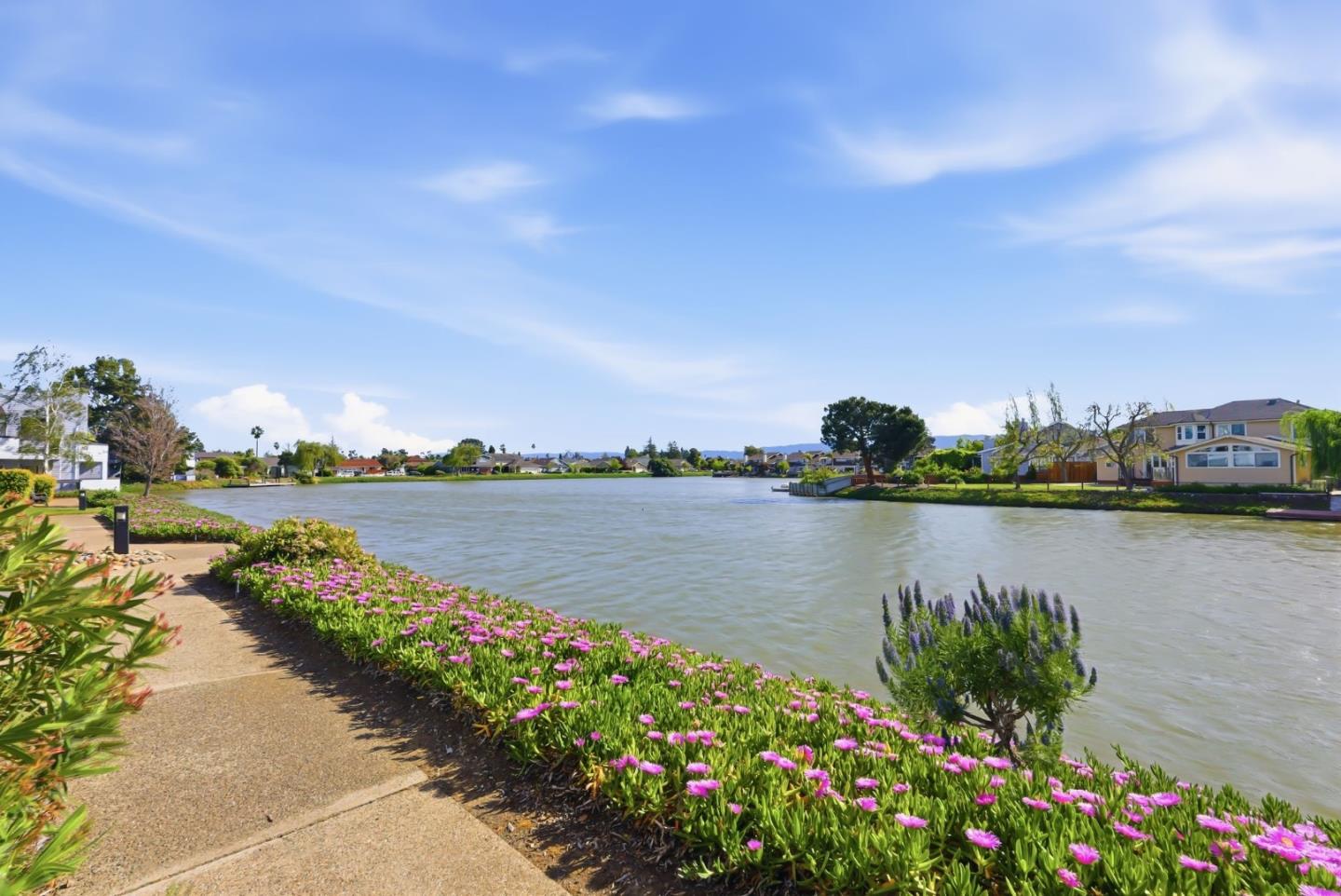 Detail Gallery Image 21 of 24 For 72 Cape Hatteras Ct, Redwood City,  CA 94065 - 2 Beds | 1 Baths