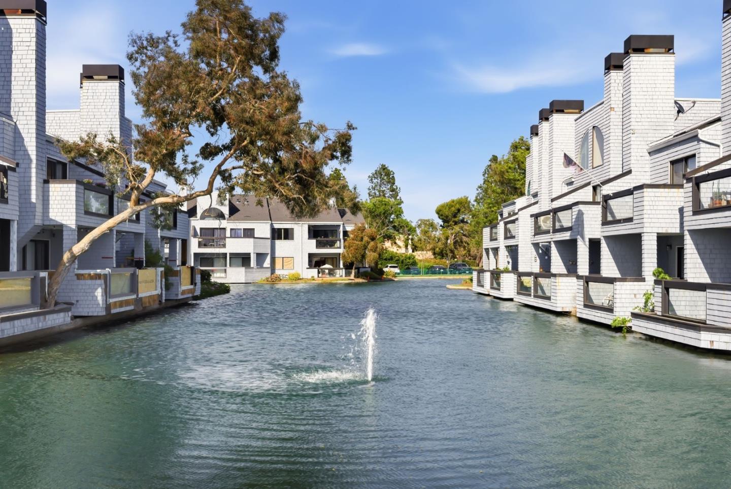 Detail Gallery Image 22 of 24 For 72 Cape Hatteras Ct, Redwood City,  CA 94065 - 2 Beds | 1 Baths