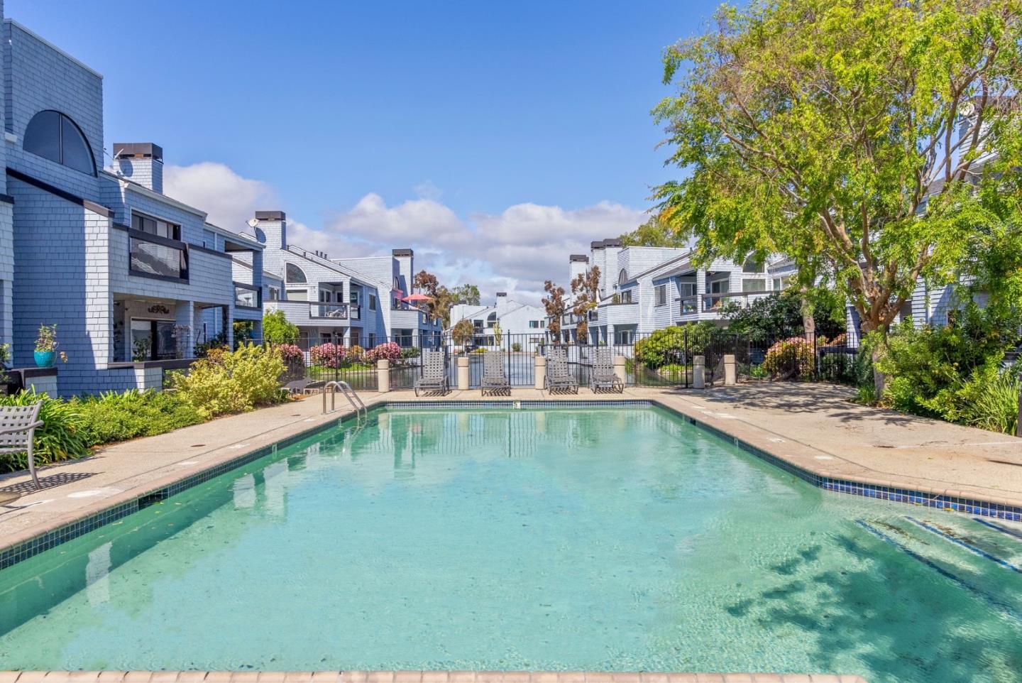 Detail Gallery Image 23 of 24 For 72 Cape Hatteras Ct, Redwood City,  CA 94065 - 2 Beds | 1 Baths