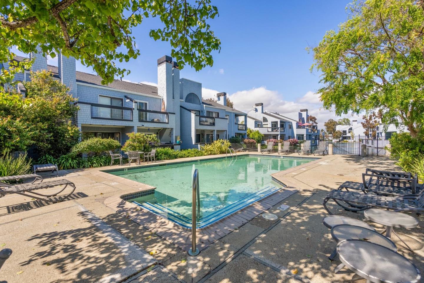 Detail Gallery Image 24 of 24 For 72 Cape Hatteras Ct, Redwood City,  CA 94065 - 2 Beds | 1 Baths