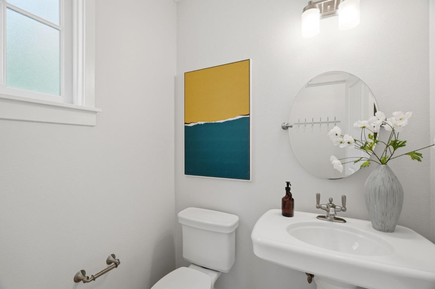 Detail Gallery Image 15 of 29 For 210 Morgan Ln, Menlo Park,  CA 94025 - 4 Beds | 3/1 Baths