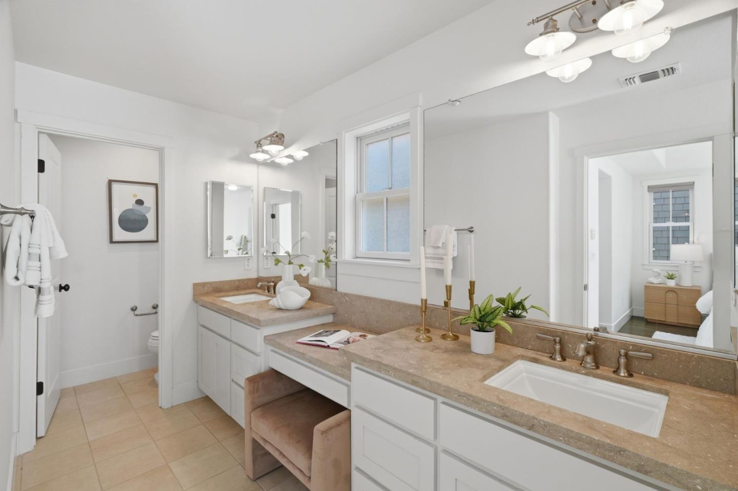 Detail Gallery Image 22 of 29 For 210 Morgan Ln, Menlo Park,  CA 94025 - 4 Beds | 3/1 Baths