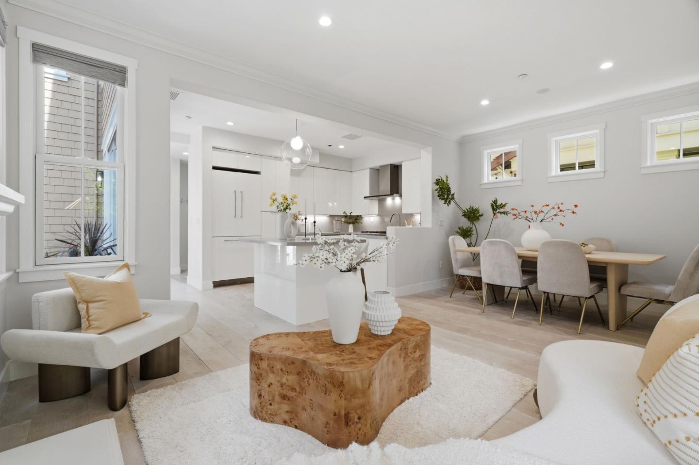 Detail Gallery Image 7 of 29 For 210 Morgan Ln, Menlo Park,  CA 94025 - 4 Beds | 3/1 Baths