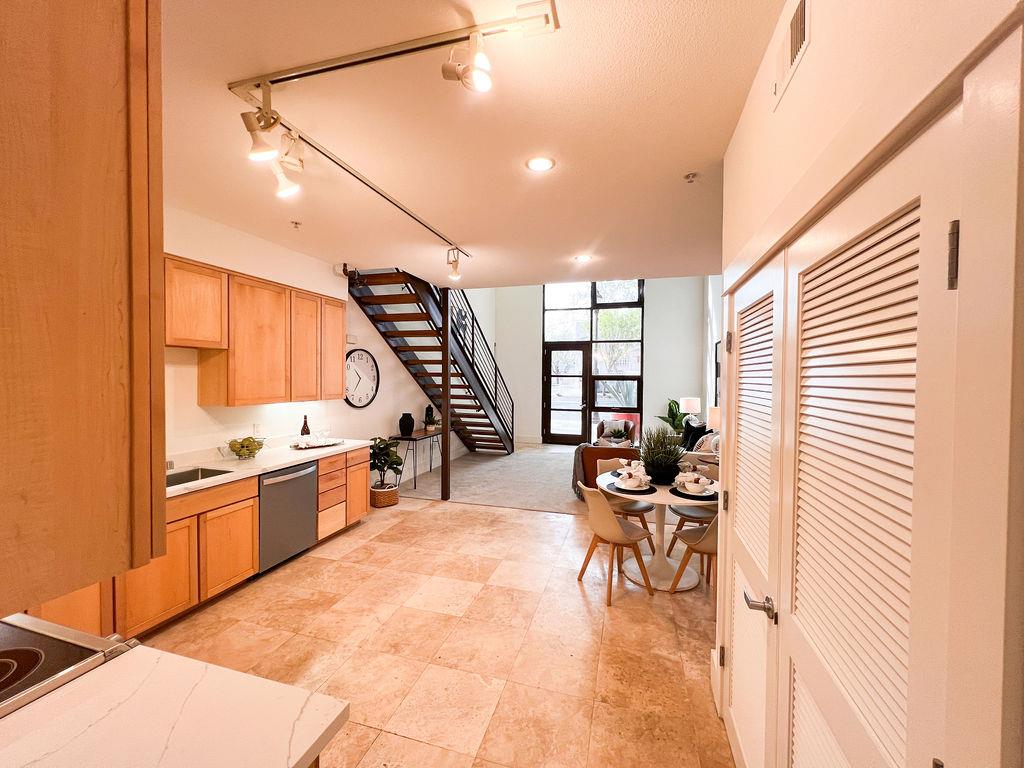 Detail Gallery Image 6 of 27 For 925 the Alameda #105,  San Jose,  CA 95126 - 1 Beds | 1/1 Baths