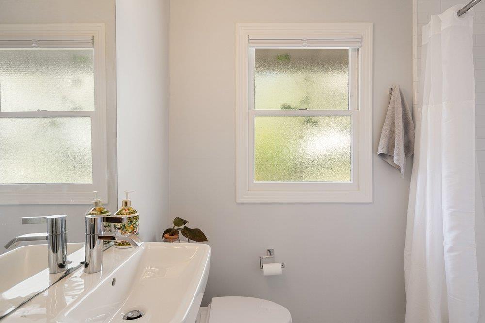 Detail Gallery Image 17 of 24 For 243 Robin Way, Menlo Park,  CA 94025 - 3 Beds | 2 Baths