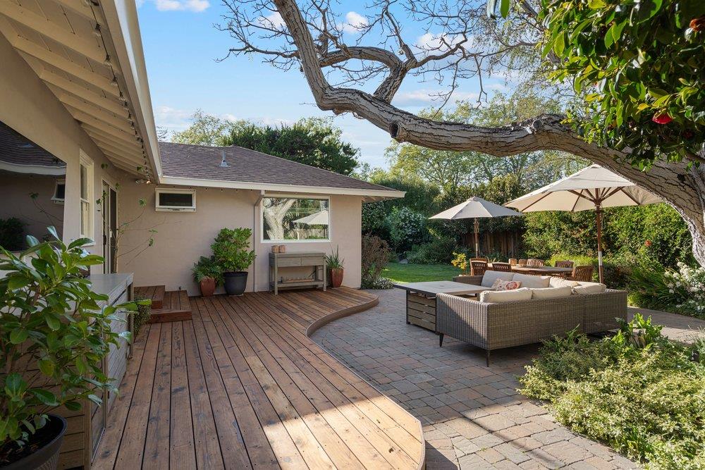 Detail Gallery Image 18 of 24 For 243 Robin Way, Menlo Park,  CA 94025 - 3 Beds | 2 Baths