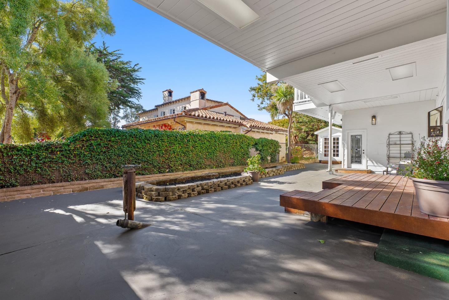 Detail Gallery Image 48 of 70 For 320 Cliff Dr, Aptos,  CA 95003 - 3 Beds | 4 Baths