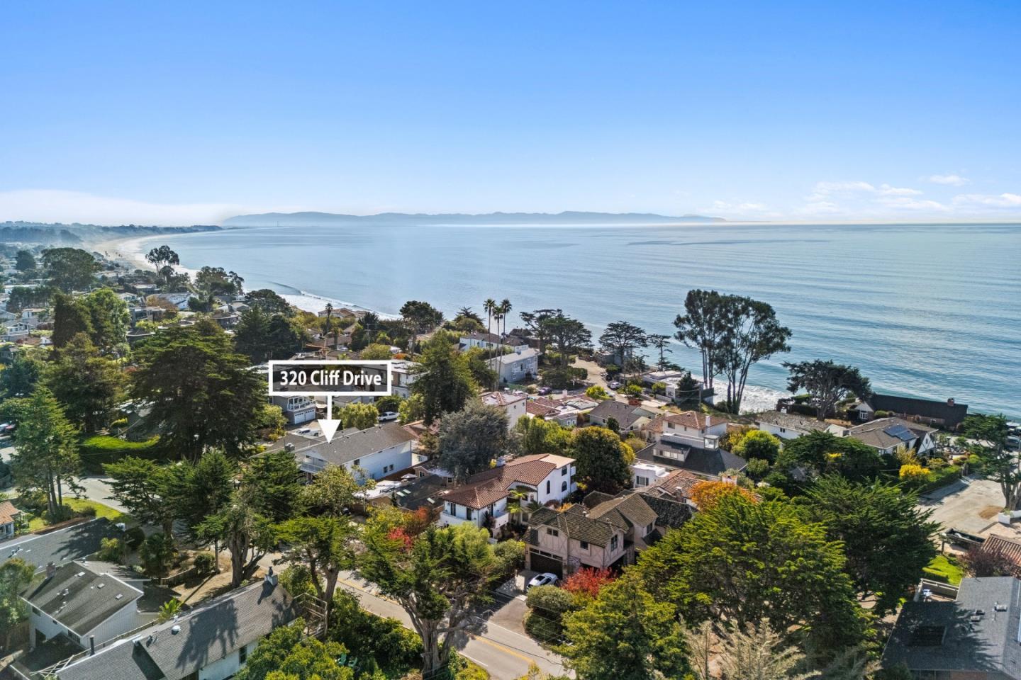 Detail Gallery Image 5 of 70 For 320 Cliff Dr, Aptos,  CA 95003 - 3 Beds | 4 Baths
