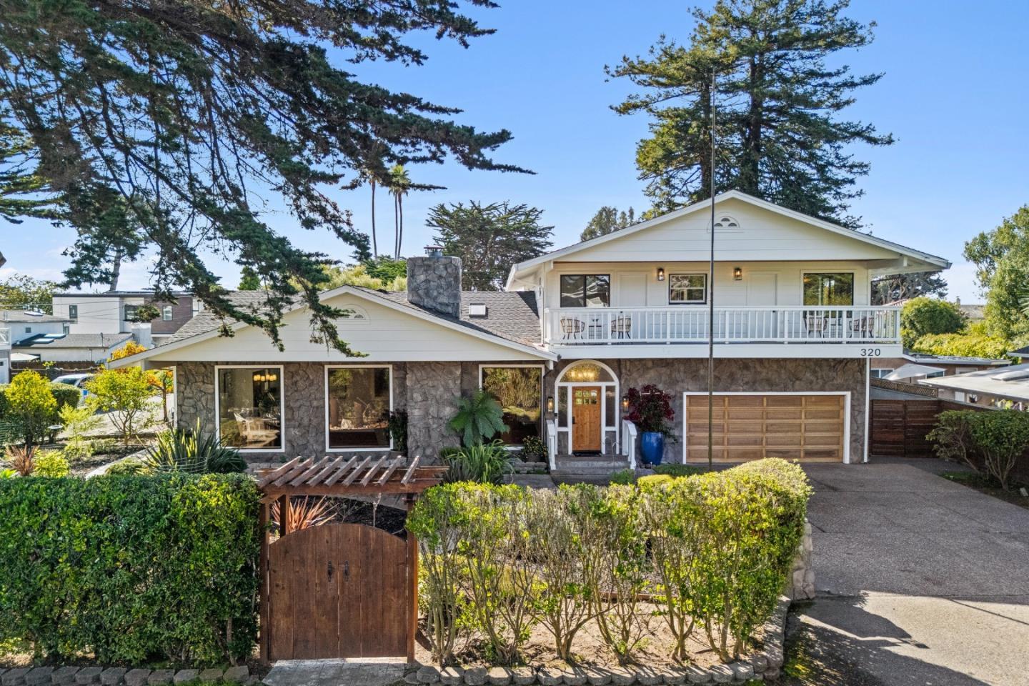 Detail Gallery Image 57 of 70 For 320 Cliff Dr, Aptos,  CA 95003 - 3 Beds | 4 Baths