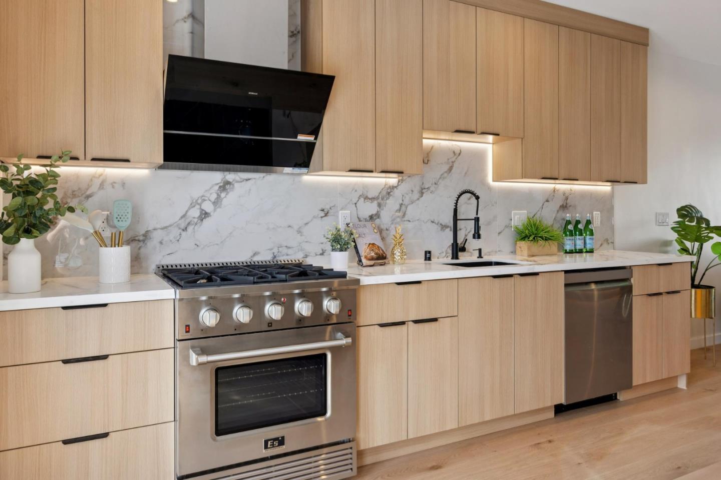 Detail Gallery Image 21 of 60 For 725 Lakeview Ave, San Francisco,  CA 94112 - 3 Beds | 2/1 Baths