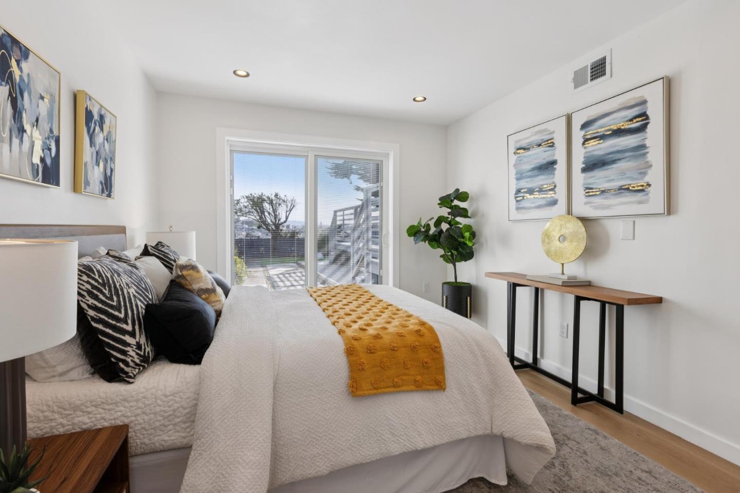 Detail Gallery Image 28 of 60 For 725 Lakeview Ave, San Francisco,  CA 94112 - 3 Beds | 2/1 Baths