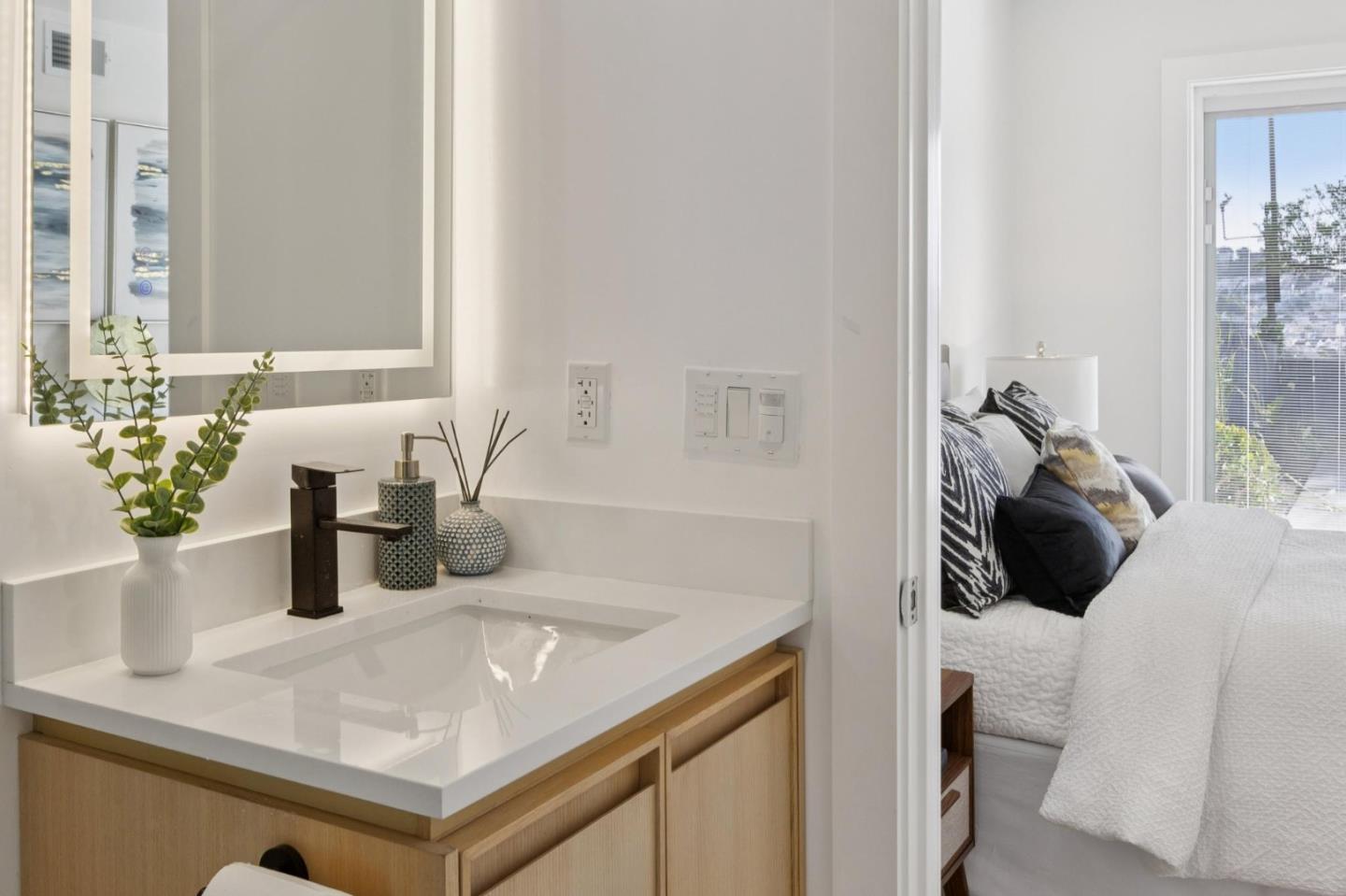 Detail Gallery Image 30 of 60 For 725 Lakeview Ave, San Francisco,  CA 94112 - 3 Beds | 2/1 Baths