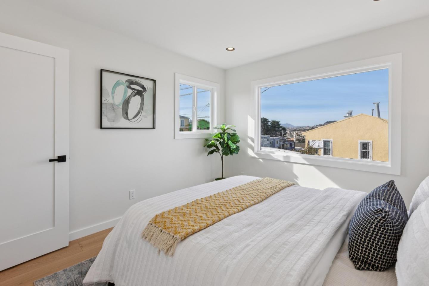 Detail Gallery Image 35 of 60 For 725 Lakeview Ave, San Francisco,  CA 94112 - 3 Beds | 2/1 Baths