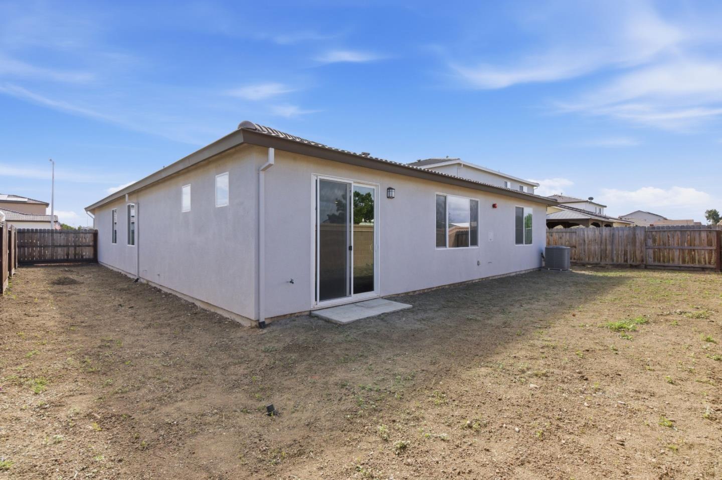 Detail Gallery Image 27 of 31 For 331 Lolly Way, Los Banos,  CA 93635 - 4 Beds | 2/1 Baths