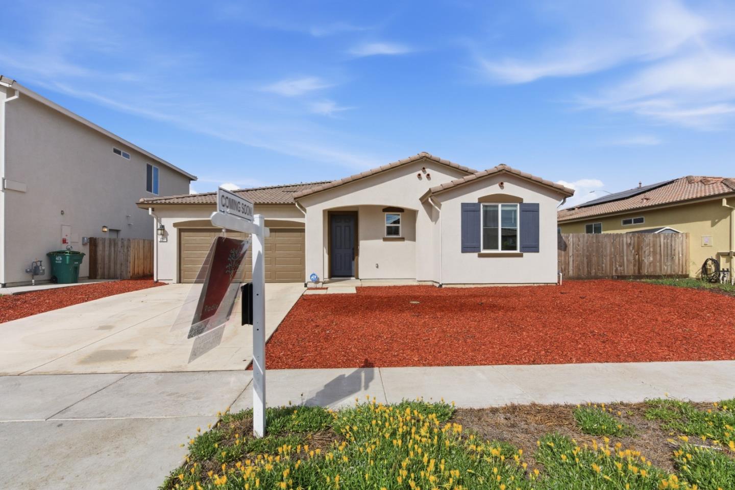 Detail Gallery Image 3 of 31 For 331 Lolly Way, Los Banos,  CA 93635 - 4 Beds | 2/1 Baths