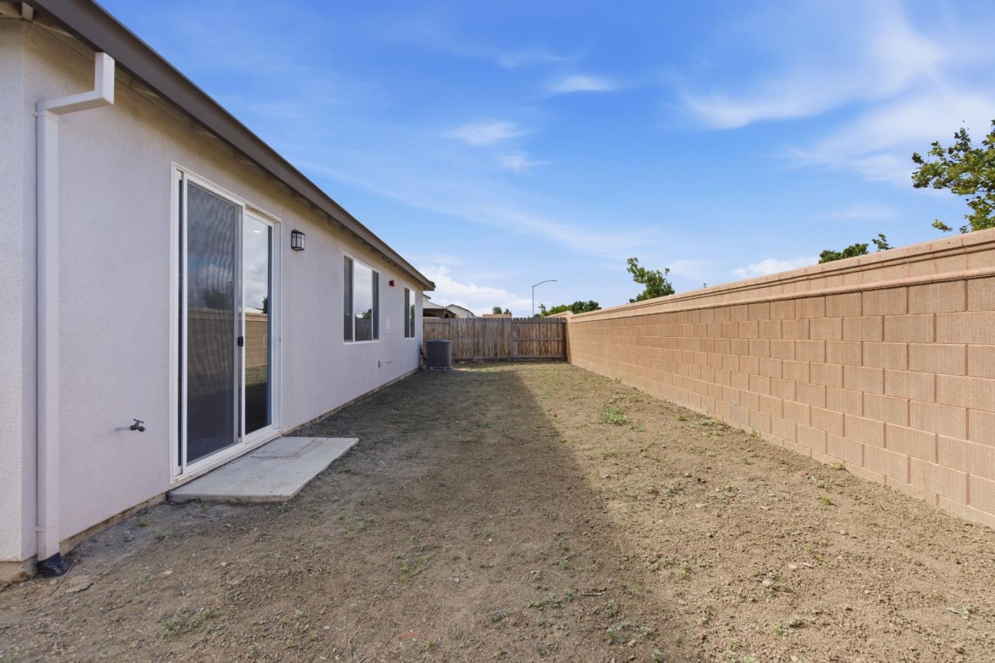 Detail Gallery Image 31 of 31 For 331 Lolly Way, Los Banos,  CA 93635 - 4 Beds | 2/1 Baths