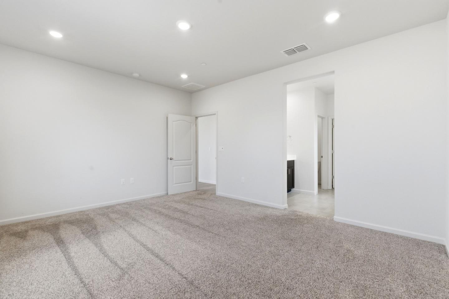 Detail Gallery Image 9 of 31 For 331 Lolly Way, Los Banos,  CA 93635 - 4 Beds | 2/1 Baths