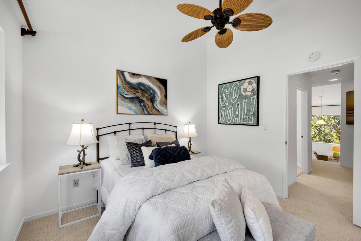 Detail Gallery Image 26 of 50 For 31 E Court Ln, Foster City,  CA 94404 - 2 Beds | 2/1 Baths