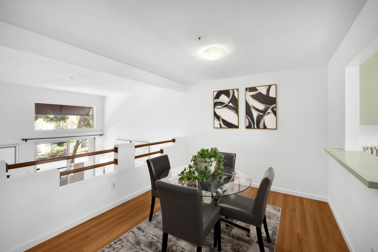 Detail Gallery Image 9 of 50 For 31 E Court Ln, Foster City,  CA 94404 - 2 Beds | 2/1 Baths