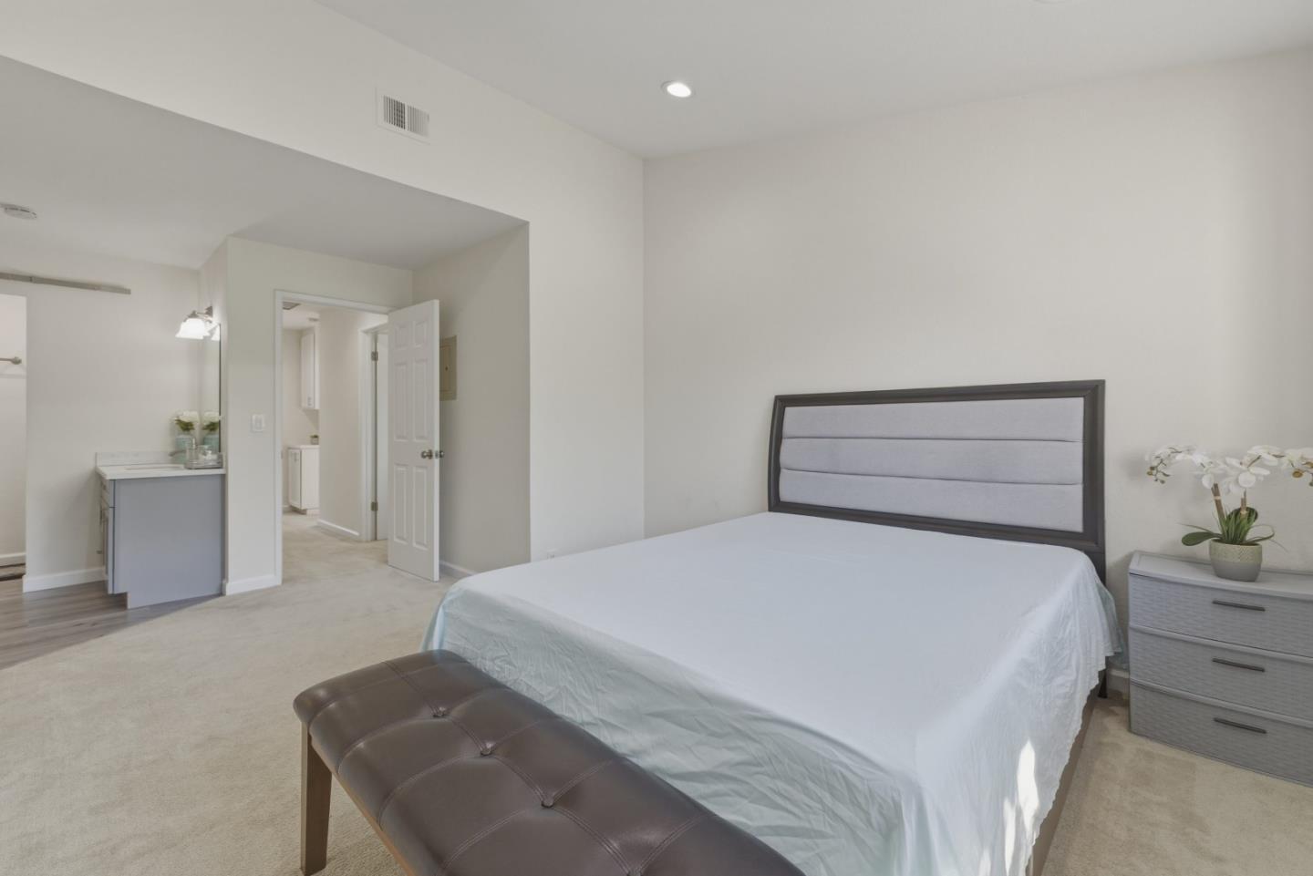 Photo #27: ML82040692 Listing: Photo #27