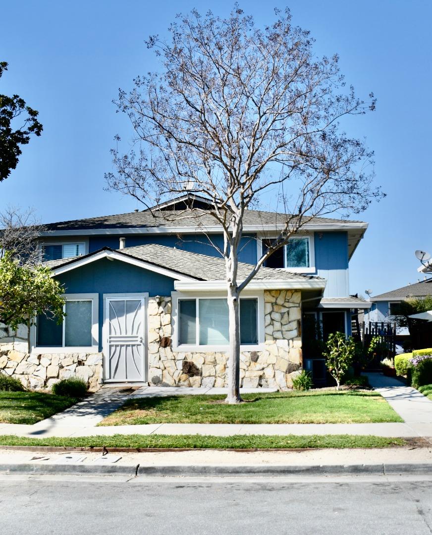 Front Image Thumbnail for ML82040693