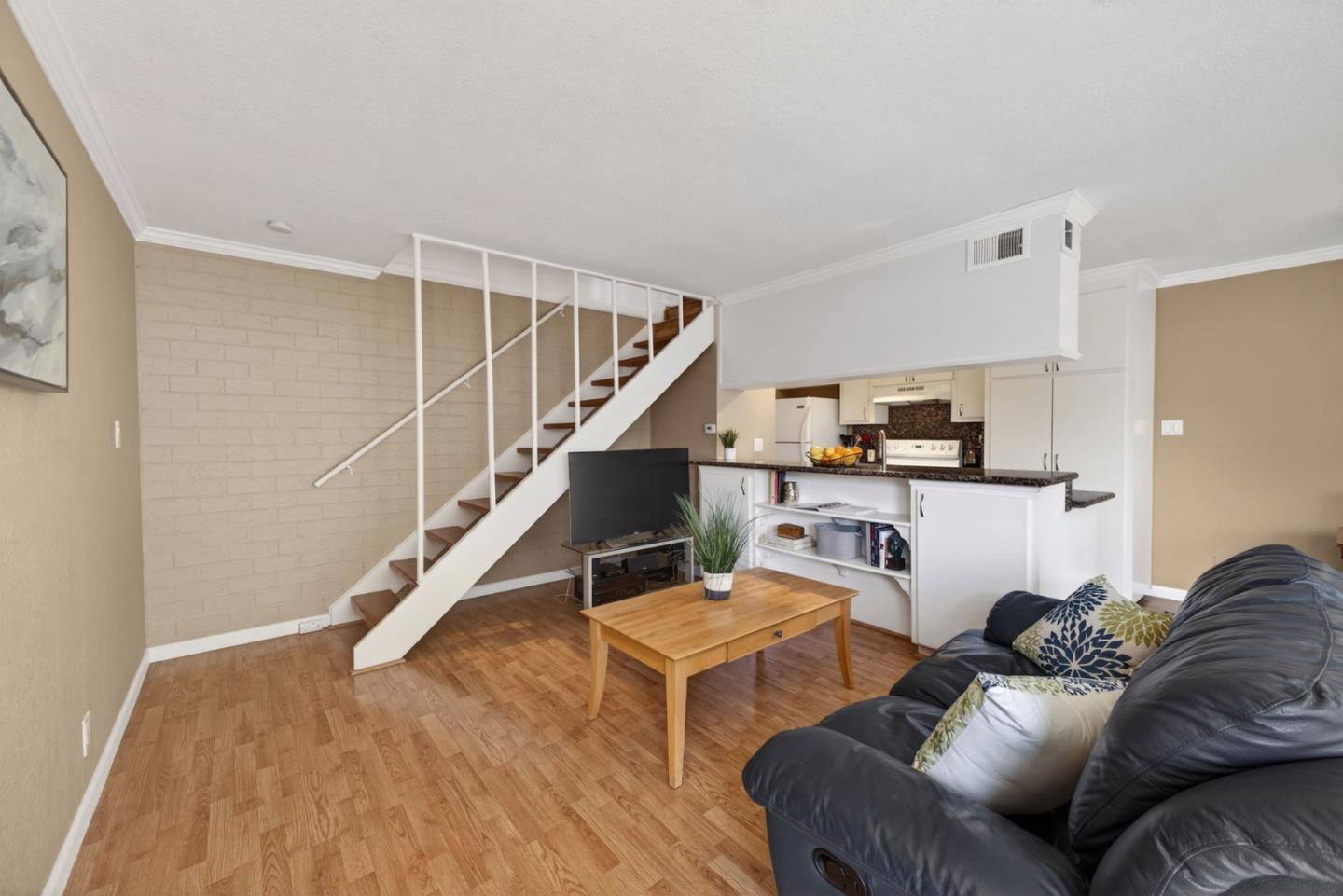 Detail Gallery Image 4 of 15 For 1325 Joplin Dr #2,  San Jose,  CA 95118 - 2 Beds | 1 Baths