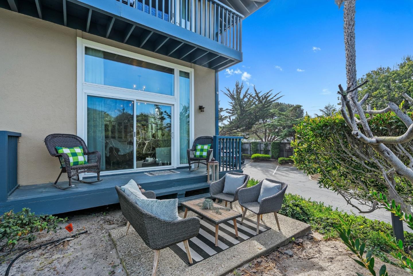 Detail Gallery Image 36 of 43 For 37 La Playa St #37,  Monterey,  CA 93940 - 2 Beds | 2/1 Baths
